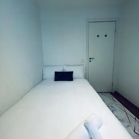 Chimera Central***** Apartahotel